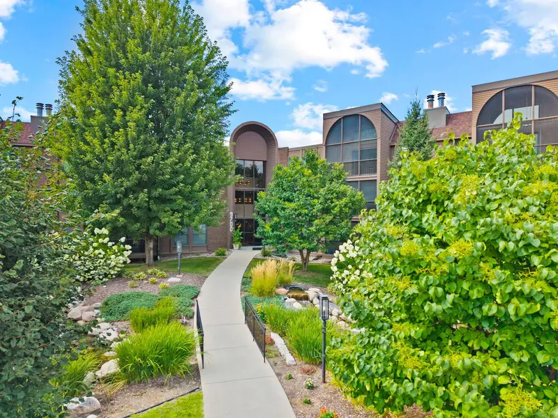 9700 Portland AVE S #332, Bloomington, MN 55420