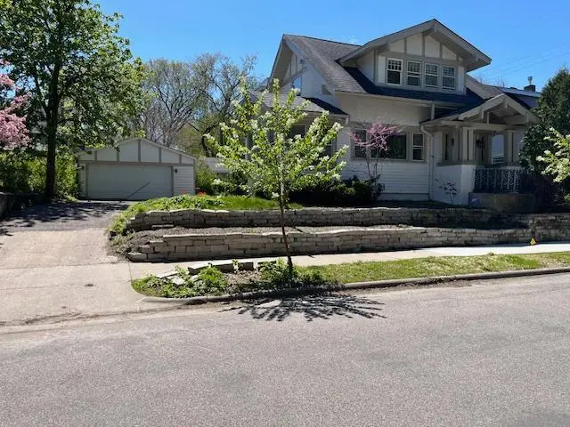 3011 W 47th ST, Minneapolis, MN 55410