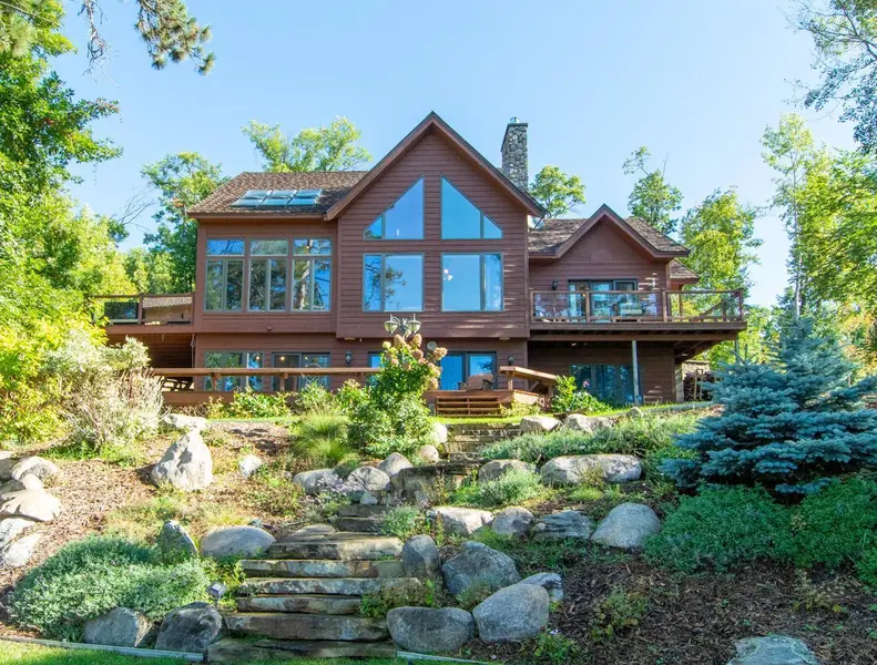 1569 Floan Point RD, Brainerd, MN 56401