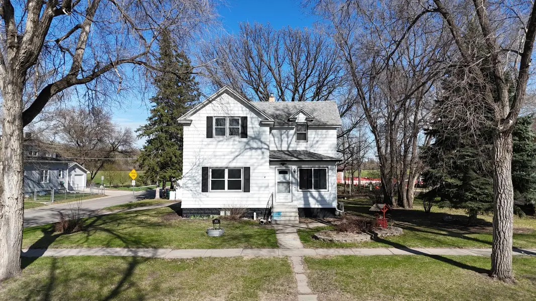 404 2nd ST S, Wahpeton, ND 58075