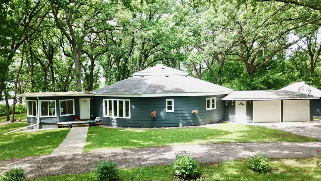 19093 610th AVE, Litchfield, MN 55355