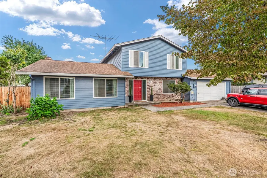 341 Fir AVE, Woodland, WA 98674