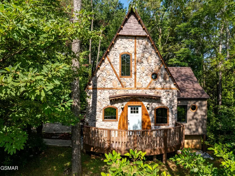 970 Douglas Dam Road #27, Kodak, TN 37764