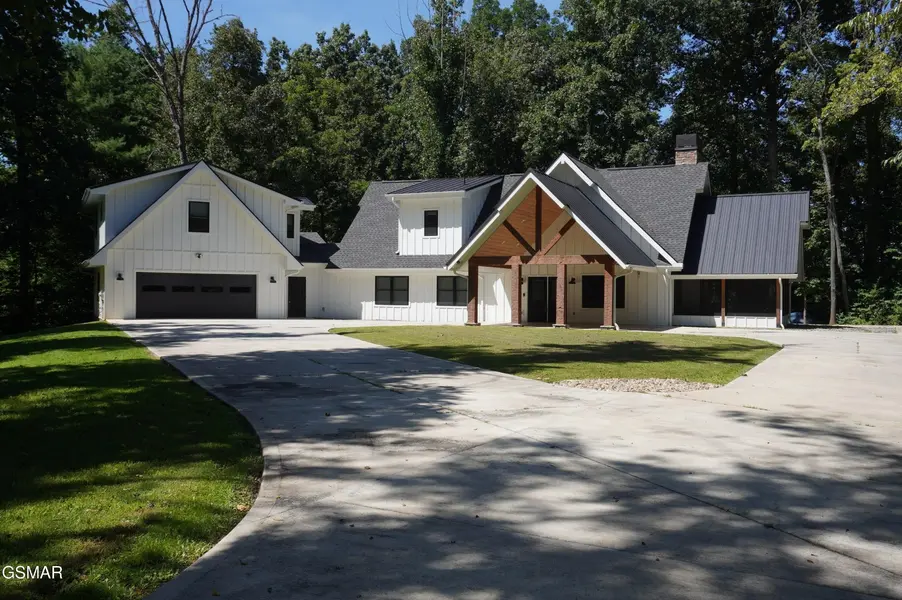 226 Meadowood Road, Newport, TN 37821