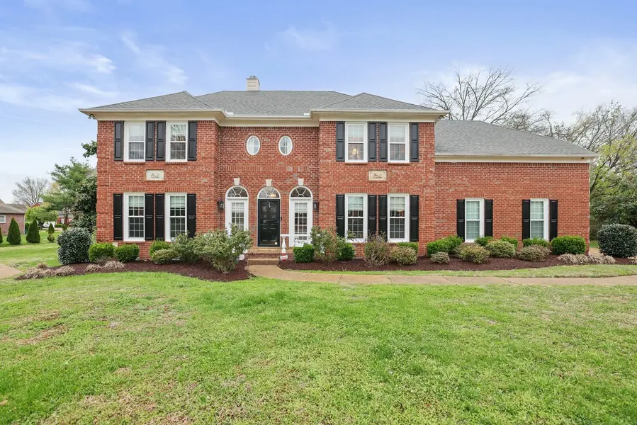 1813 Clinch Pl, Old Hickory, TN 37138