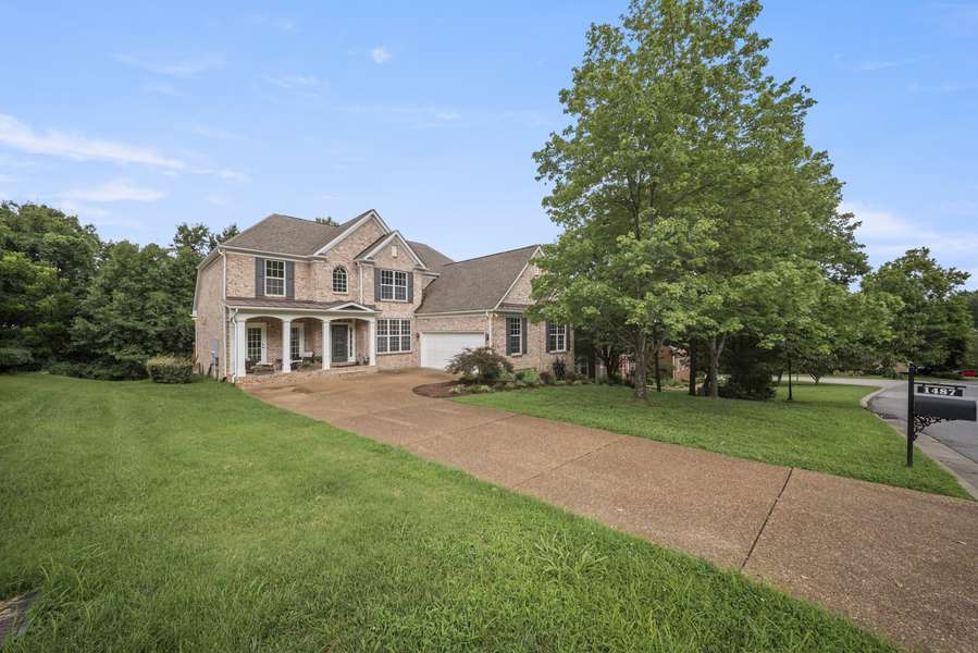 1487 Red Oak Dr, Brentwood, TN 37027