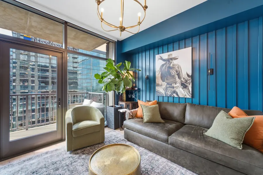 1212 Demonbreun St #1506, Nashville, TN 37203