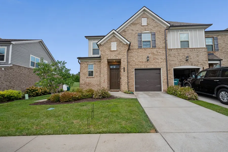 110 Bluestem Ct, Lebanon, TN 37090
