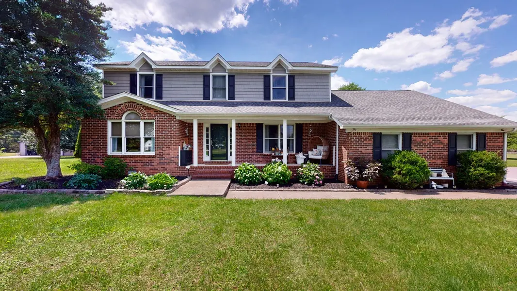 7770 Bridlewood Dr, Christiana, TN 37037