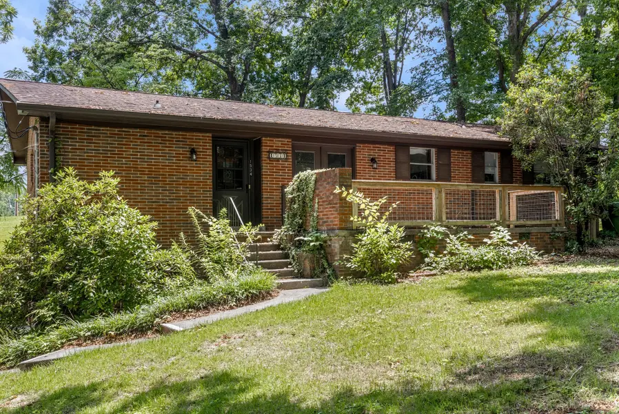 1534 Mcilvaine Drive, Maryville, TN 37803