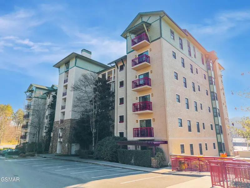 212 Dollywood Lane #436, Pigeon Forge, TN 37863