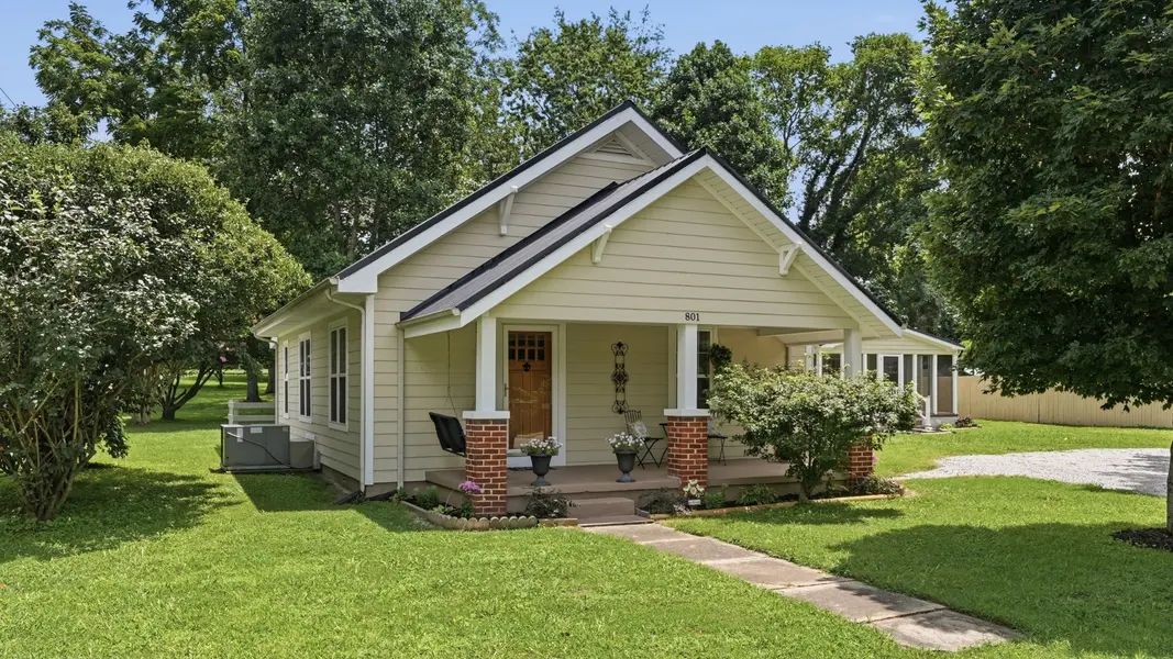 801 S High St, Winchester, TN 37398