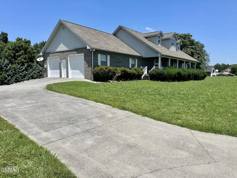 1220 Whaleys Overlook, Kodak, TN 37764