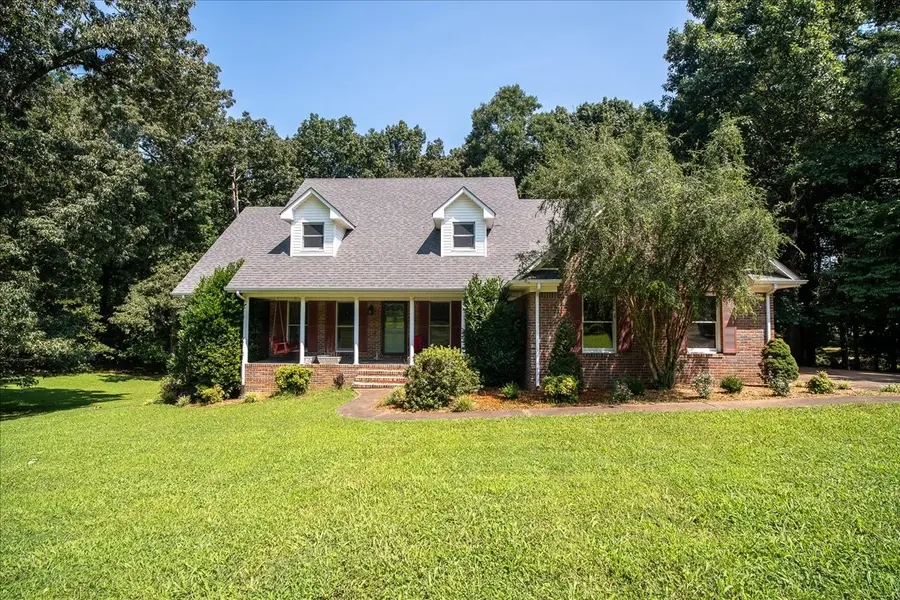 11 Ashley Ct, Lawrenceburg, TN 38464