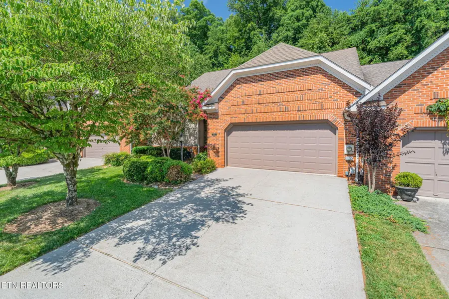 8511 Oxford Drive, Knoxville, TN 37922