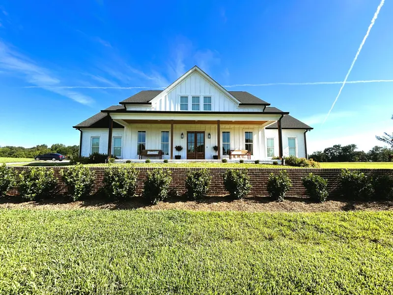 127 Bosham Rd, Westmoreland, TN 37186