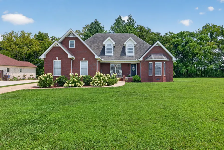 1005 Heathwood West Dr, Cookeville, TN 38506