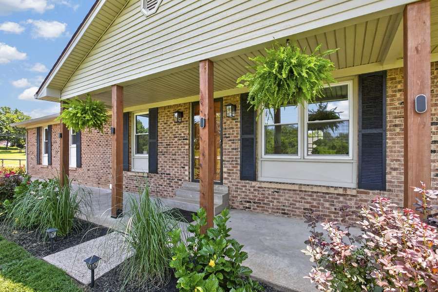 2152 Nashville Hwy #N, Columbia, TN 38401