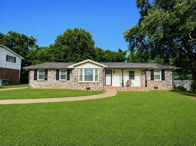 107 Gayle Dr, Old Hickory, TN 37138