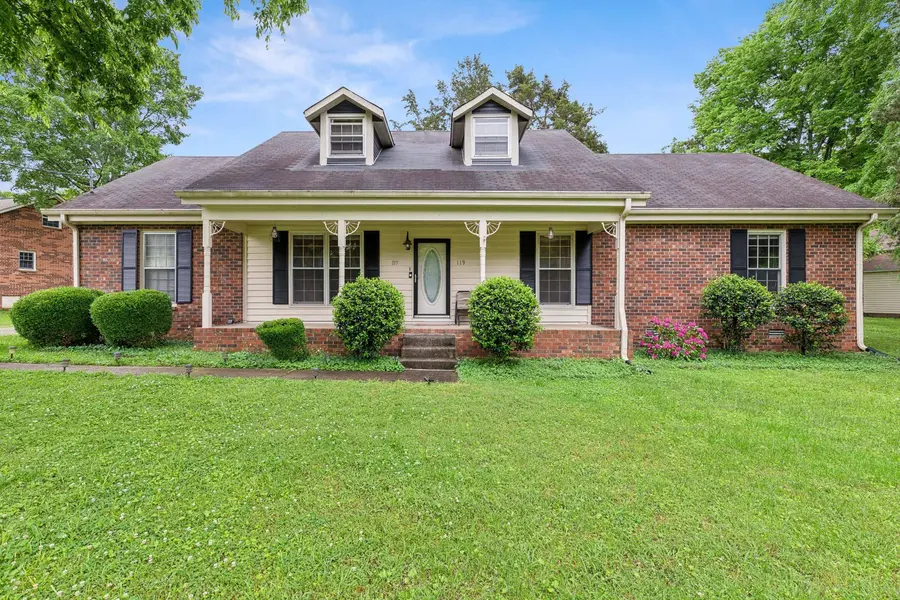 119 Vincent Ln, La Vergne, TN 37086
