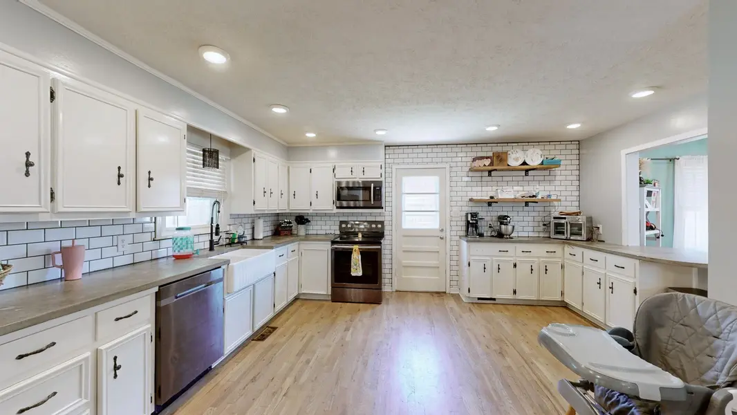 128 Jefferson Ave #W, Carthage, TN 37030