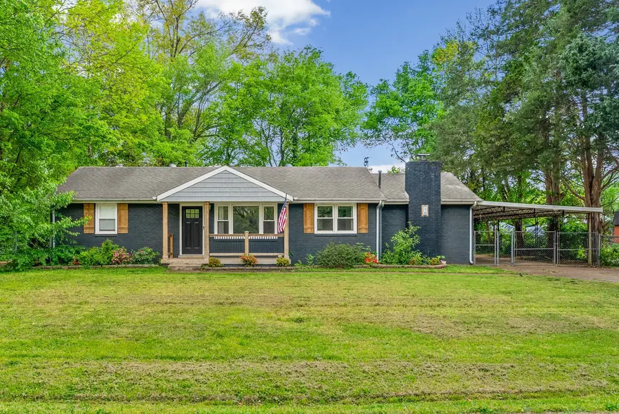 16 Donelson Dr, Clarksville, TN 37042
