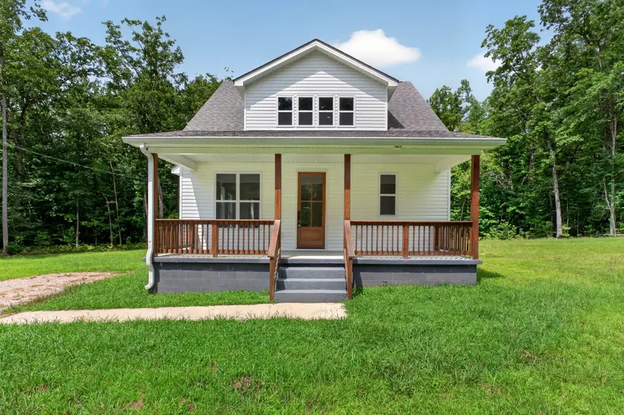 1023 W Laurel Way, Monterey, TN 38574