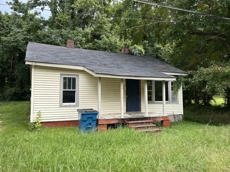 108 Florence St, Camden, TN 38320