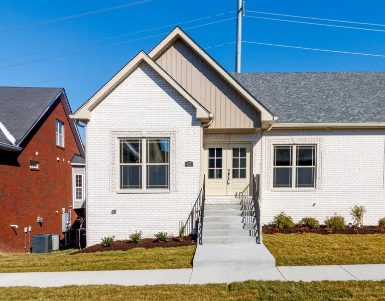 456 Pond Apple Rd #42, Clarksville, TN 37043