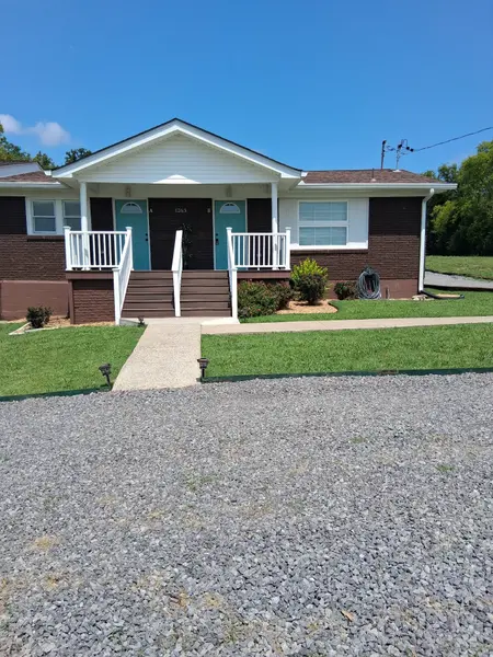 1263 Avondale Rd #B, Hendersonville, TN 37075