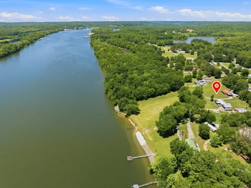 1846 Cypress Creek Rd, Linden, TN 37096