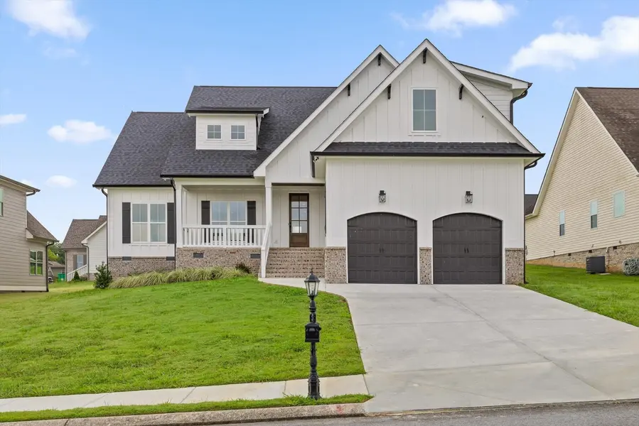 162 Bending Oak Drive, Chickamauga, GA 30707