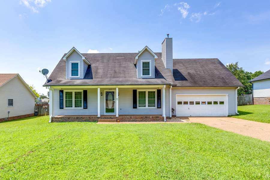105 Rainier Dr, Columbia, TN 38401