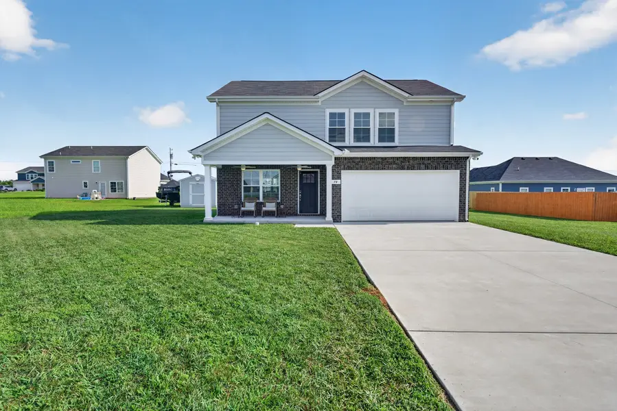 74 Frost St, Decherd, TN 37324