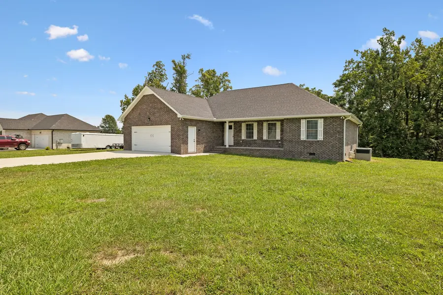 73 Marys Ln, Lafayette, TN 37083