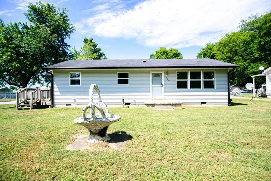 220 Austin Ave, Shelbyville, TN 37160