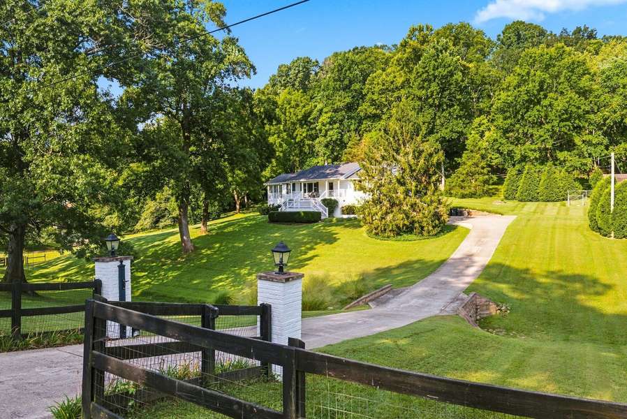 775 HIGH POINT RIDGE ROAD, Franklin, TN 37069