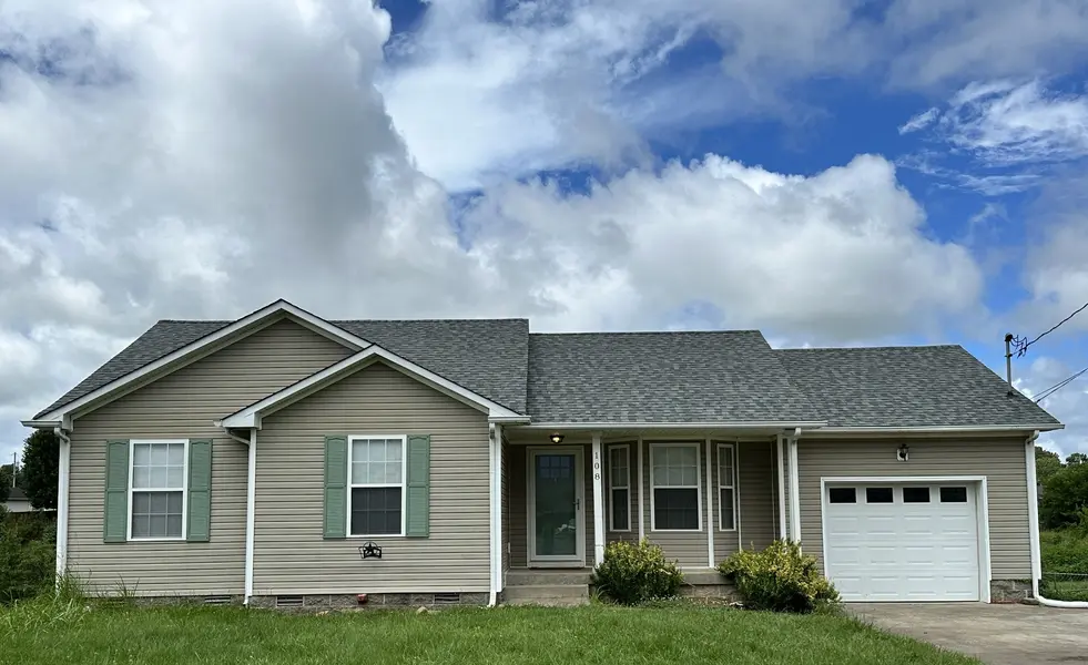 108 Josephines Ct, Oak Grove, KY 42262