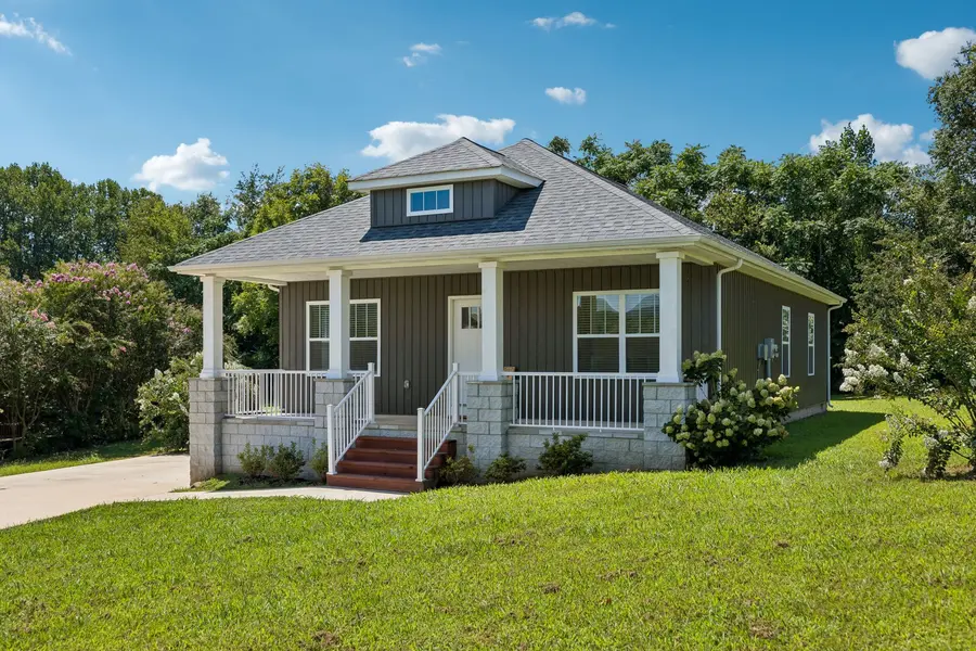 177 Hidden River Ave, Sparta, TN 38583