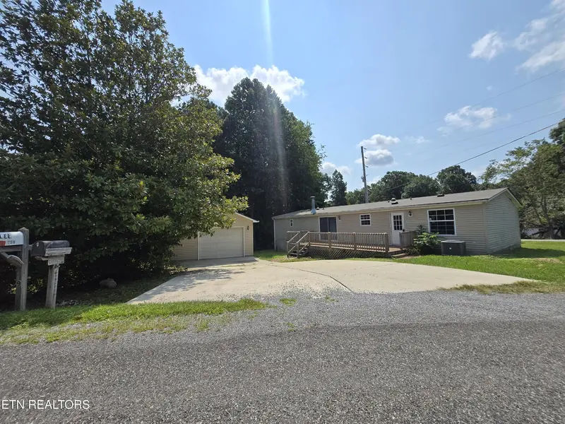 258 Dartmoor Drive, Crossville, TN 38558