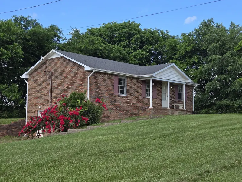 3178 Benton Rd, Cedar Hill, TN 37032