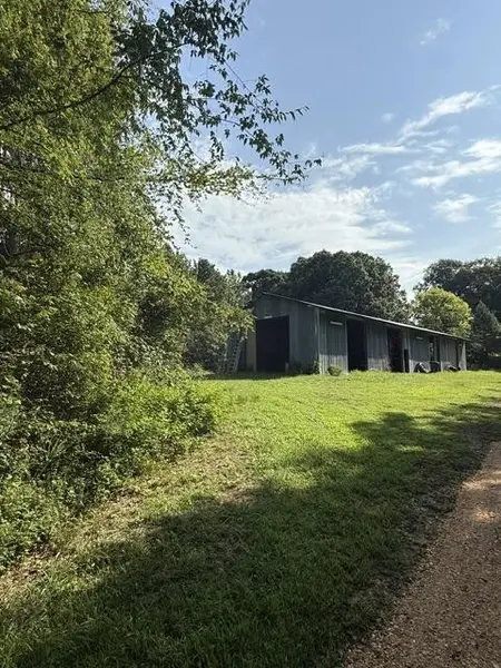 149 Nobles Rd, Paris, TN 38242