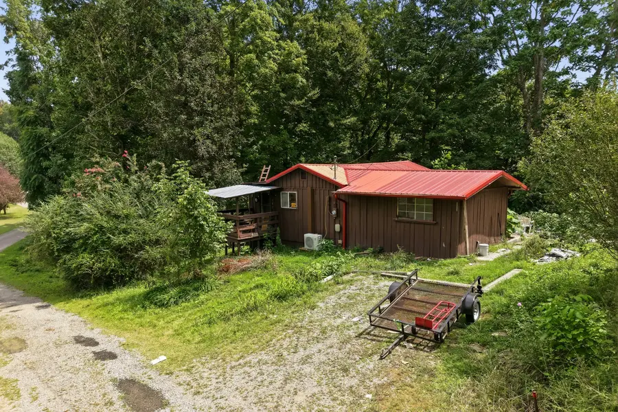 141 Audrey Drive, Byrdstown, TN 38549