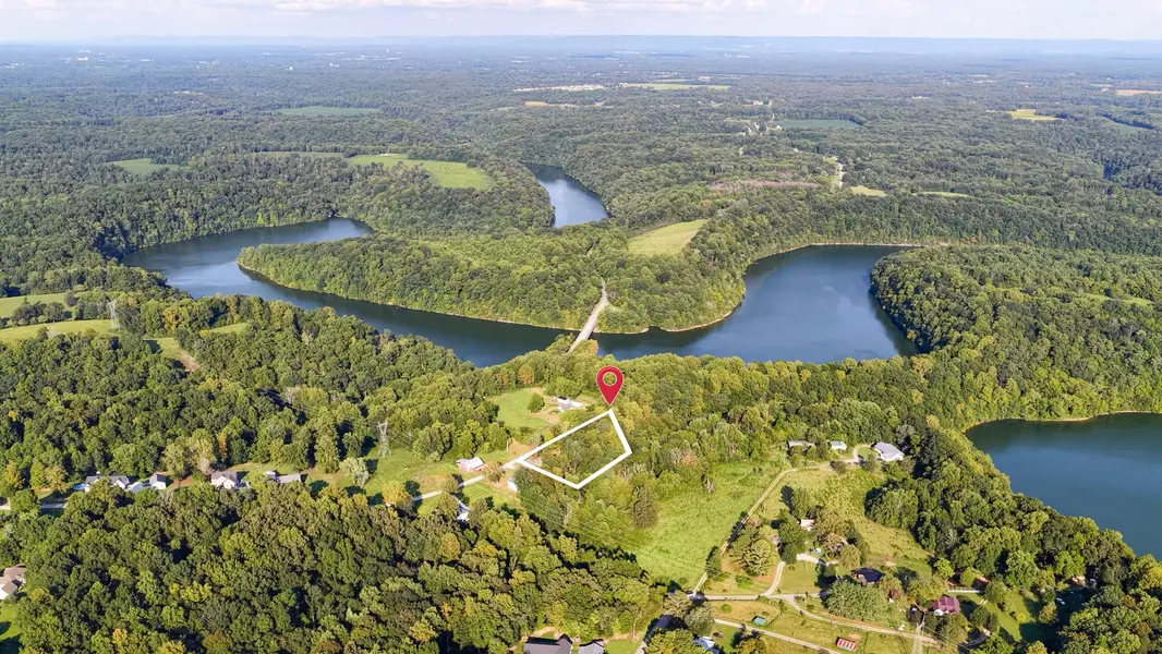 108 Devils Backbone Ln, Manchester, TN 37355