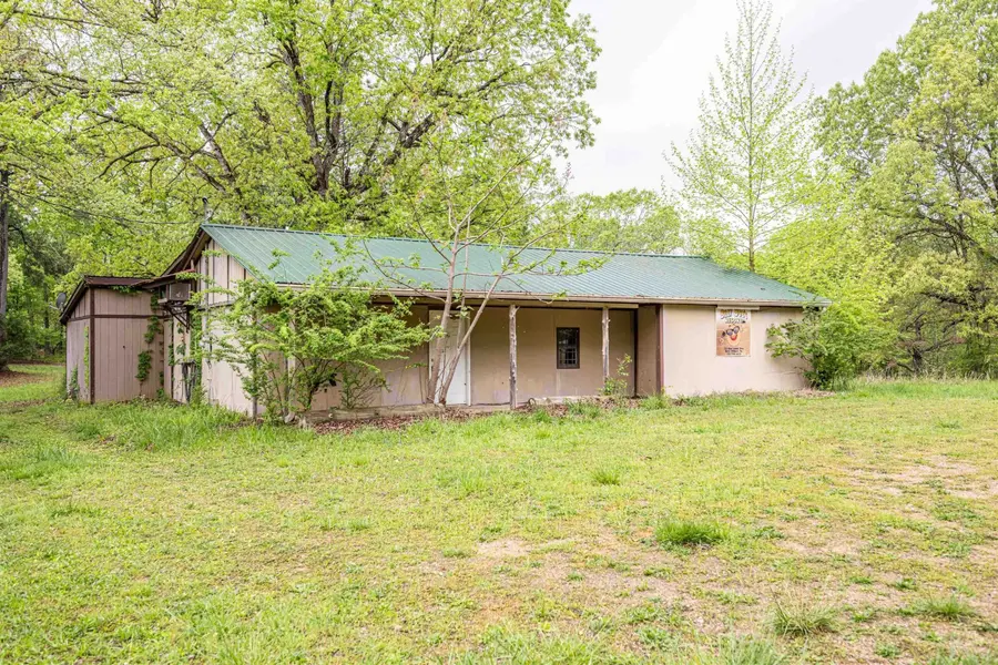 752 Bobs Landing Rd, Bath Springs, TN 38311