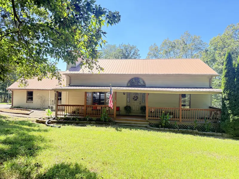 187 Th Hooper Ln, Mc Ewen, TN 37101