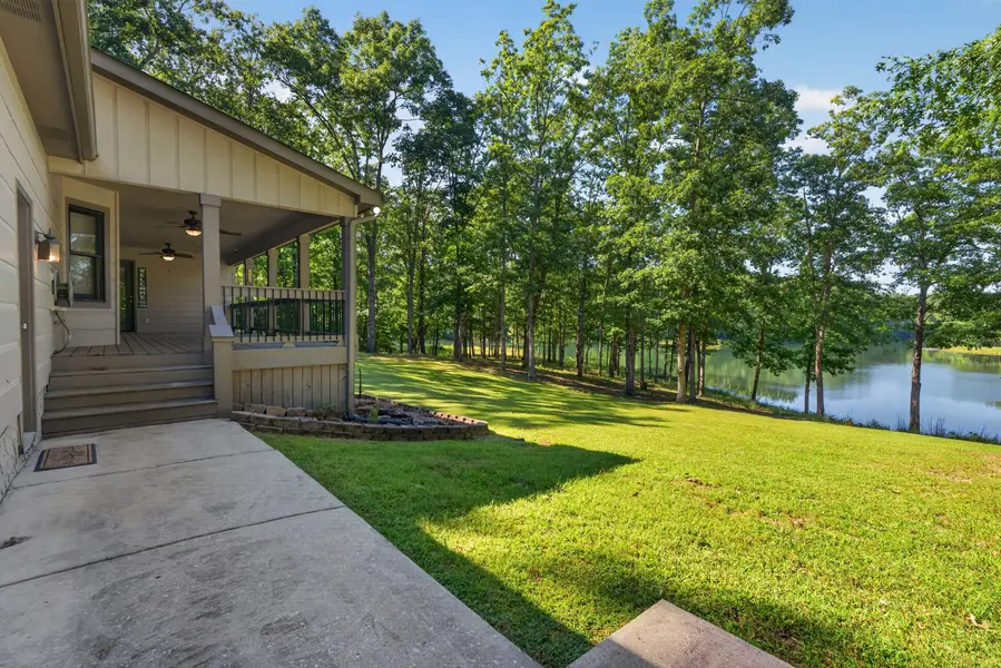 107 Chickory Ln, Monteagle, TN 37356