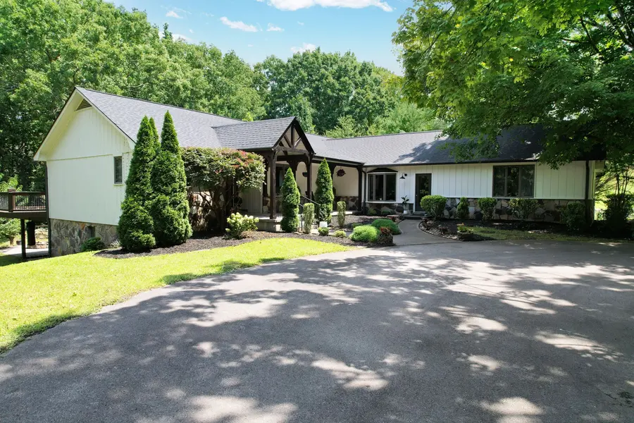 1245 Weeks Drive #NE, Cleveland, TN 37312