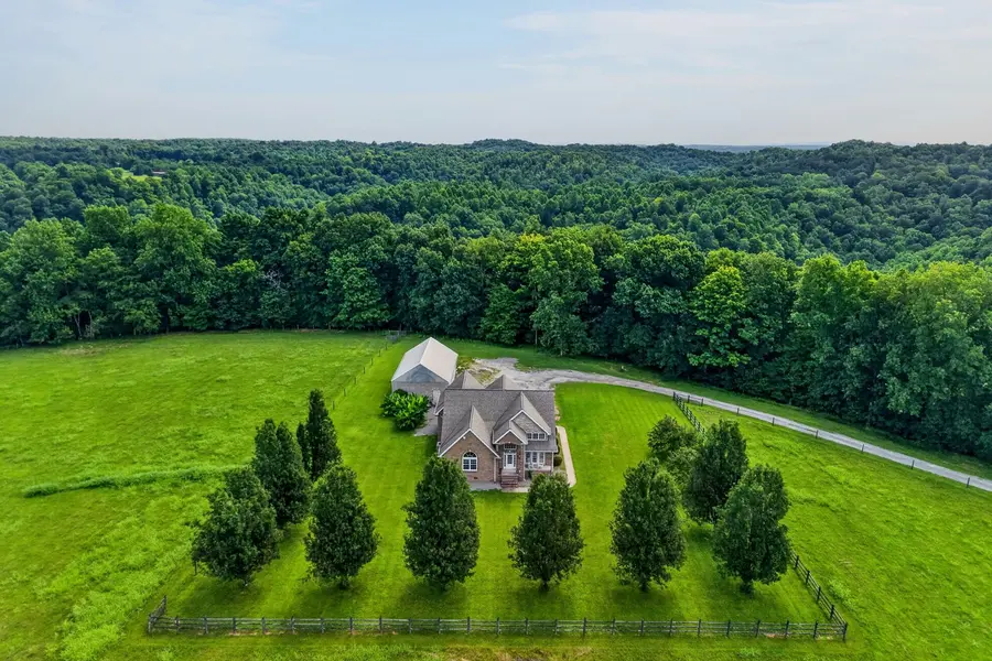 547 Martin Ridge Ln, Gainesboro, TN 38562