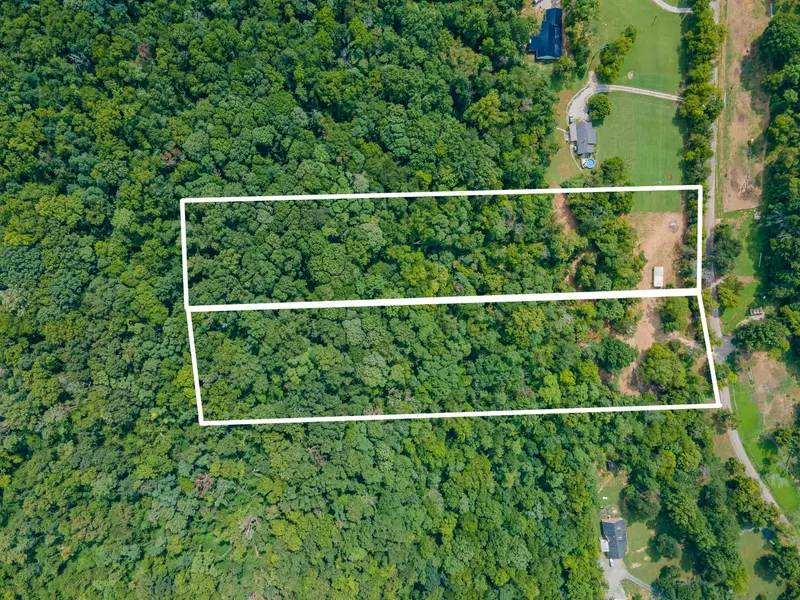 5049 Miller Lake Rd, Culleoka, TN 38451